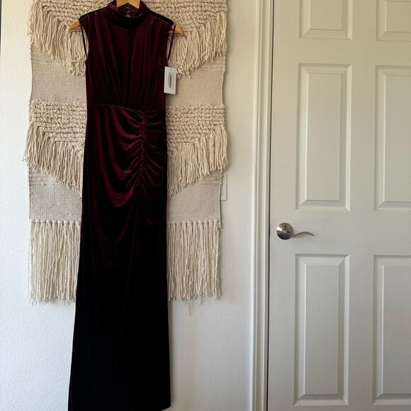 NWT: Revelry Beck Velvet Dress - Picture 1 of 10